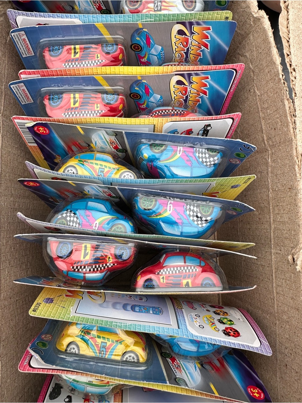 Window Racer Cars โ 3 Pack Random Colors ๐โจ - Picture 3 of 4